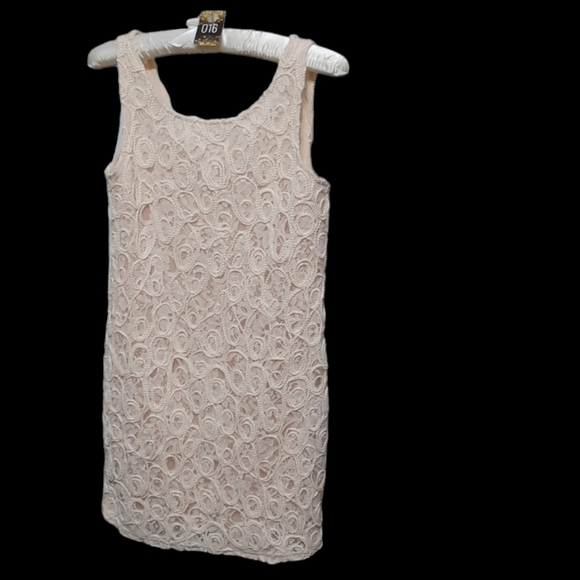 Hot & Delicious  Cream Lace Dress Size Medium - Picture 1 of 7